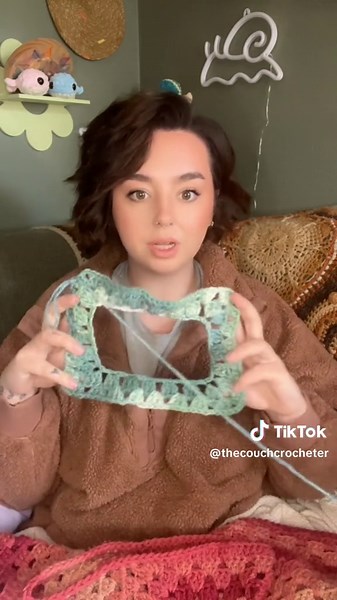 Most chaotic tutorial. If you have questions PLEASE LET ME KNOW!!! Yarn: I Love This Yarn- Mint Tea Hook: 5 mm Pattern: campfire top verigation (link in kofi) #tutorial#crochettutorial#crochet#crochettanktop#crochettop#crochetcommunity#crochetcrowd