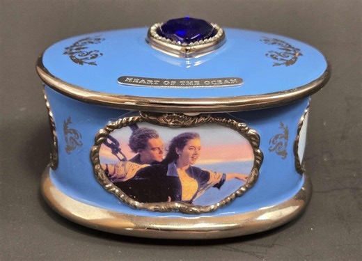 Titanic Heirloom Porcelain Music Box: Heart of the Ocean, Plays "my Heart Will Go On" - Etsy