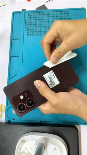 Thay màn hình điện thoại - lấy liền 30 phút ✔️ Màn hình OLED / LCD chất lượng cao, hiển thị sắc nét ✔️ Cảm ứng mượt, không đơ – không lo loạn ✔️ Kỹ thuật viên tay nghề cao, làm trực tiếp trước mặt ✔️ Thay nhanh 30–60 phút, lấy liền trong ngày ✔️ Bảo hành rõ ràng, minh bạch 📲 Nhận thay màn cho: • iPhone các dòng • Samsung – Oppo – Xiaomi – Vivo – Android khác 💬 Màn hư nhưng máy còn xài tốt? 👉 Thay màn tiết kiệm hơn mua máy mới rất nhiều! 📍 Thành Trung Store 🏠 223 Phạm Văn Chiêu P.14 Gò Vâp t