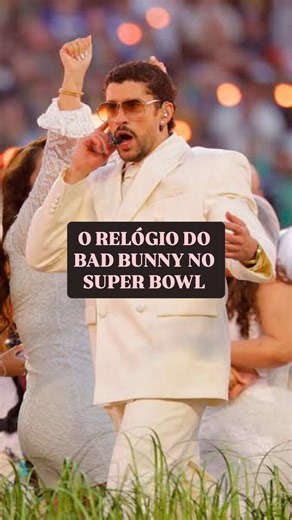Depois do look da Zara ninguém esperava por isso… 👀 . #superbowl #badbunny #superbowlhalftimeshow #luxo #cronicasdamoda