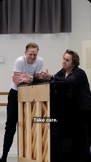 David Hallberg on Instagram: "What Emma says, Emma gets! Had the privilege of teaching the graduating class @theaustralianballetschool played by the legend Emma Lippa. After class, Emma imparted her view to the graduates about music and your ear towards it."