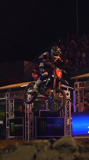 The story behind the goggles: Eli Tomac Signature Series 😎 #TeamOakley #BeWhoYouAre #ET3 | Eli tomac