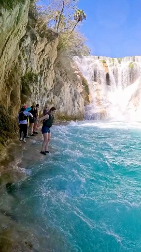 5.6M views · 79K reactions | No hay otro lugar como este en el planeta  #HuastecaPotosina #rio #mexico #virals #nature #viralreelsシ #adventure #gopro #viralpost #fypシ゚viralシ | Cascada El Meco SLP | Facebook