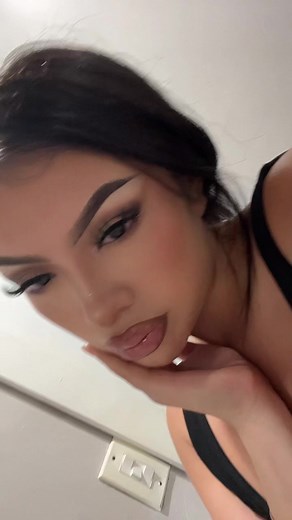 Makeup Application Tips Featuring Benefit Products