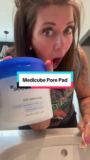 Medicube Zero Pore Tightening Pad review: BHA AHA pore pads for hormonal acne