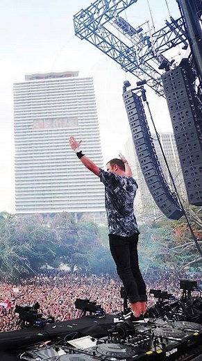 Epic Legendary Intro by Dash Berlin ft. Jeffrey Sutorius & Jonathan Mendelsohn