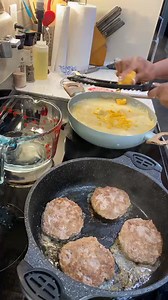 93K views · 1.5K reactions | Cooking Grits, Turkey Patties in Home Style Gravy & Scrambled Eggs - Great morning | Cooking with Aisha | Facebook