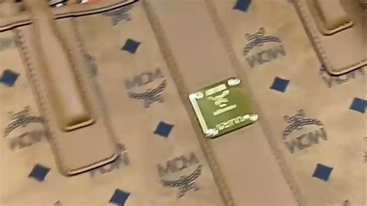 托特包还能这么用？MCM托特包实用体验分享：大容量收纳 通勤出街两不误，轻奢质感提升 daily 造型，解放双手的时尚选择。