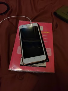 【討論】Razer phone 2 不專業開箱/評測(內文待編輯) @智慧型手機 哈啦板 - 巴哈姆特