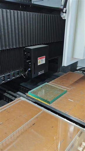 Infrared Picosecond Glass Laser Cutting Machine Overview