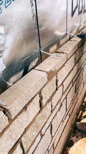 How To Lay Bricks tricks For Beginners Using a line🧱 | Bricklayer