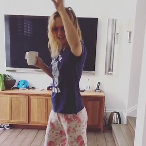 Kate Hudson reminds us she can sing, belts out ‘Hold On’ with Jimmy Fallon