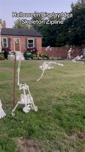 Halloween Display Idea Skeleton Zipline #spookyseason #halloween #halloweendecor #halloweendiy #skeletons | Skeletons on Kerth Road