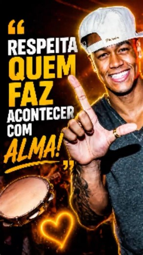 Léo Santana tips his hat to the masters of pagode