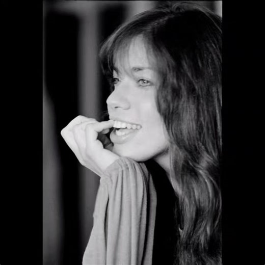 Carly Simon's You're So Vain: A Timeless Classic
