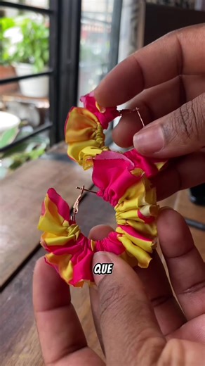 Acompañanos a empacar los pedidos de hoy #faldasetnicas #modasostenible #marcaderopacolombiana #afrocolombianidad