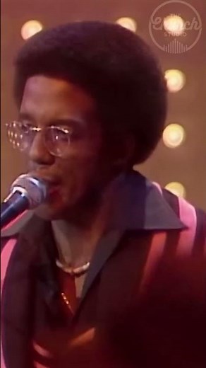 Kool & The Gang - Jungle Boogie LIVE, 1974