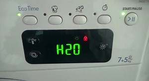 Ошибка H20 в стиральной машине Hotpoint-Ariston: почему появилась и как исправить?
