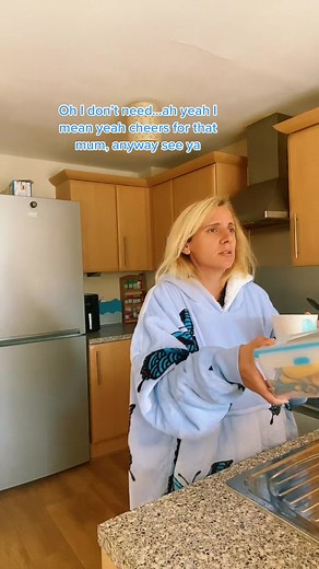 Blue Lady 4929: School Lunch Drama