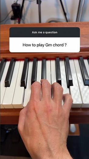 "G minor" chord on Piano