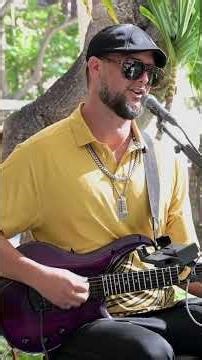 Nā Hōkū Winner Kaʻimi LIVE 🎶 Waikiki Vibes 🌴 #shorts | ハワイ音楽