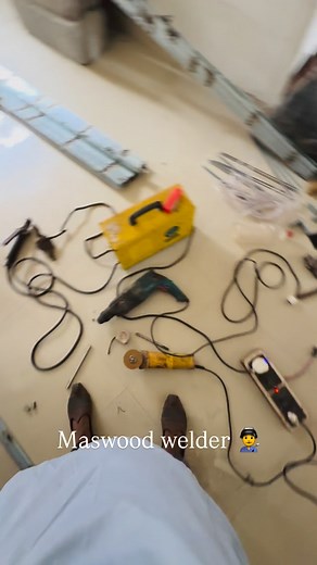 Maswood Welder🇮🇳 on Instagram: "maswood welder👨‍🏭 #welder #viral #viralpost #viralreels#viralvideos"