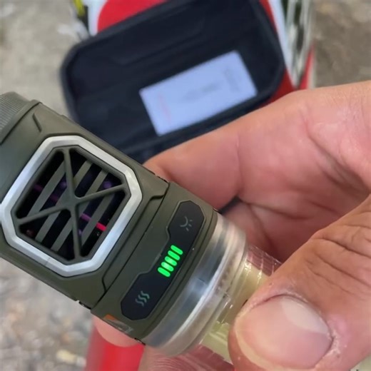 "Safe. Clean. Monthly mosquito protection, stress-free. No spray. No chemicals in the air. Just peace of mind, on repeat. 🏷️$10 Off – Use Code: flex10 🌱 Pyrethroid pads, odor-free, non-irritating 🕐 10h per pad — long-lasting effectiveness 🎁 Subscribe = Free pads monthly 🧘 Zen mode lighting: soft glow, guides your breath, calms your mind Protection that fits your routine. And your values." | Flextail