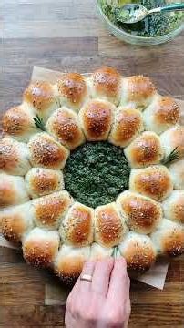 Baked Brie and Bread Wreath