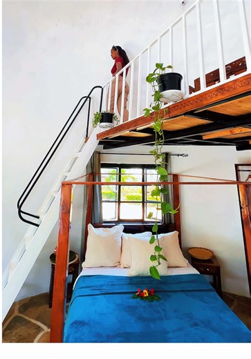 Andromeda Domestead is our most intimate stay at Aam Altair. Small in size, rich in feeling. The river flows right under your private deck, so close you hear it before you open your eyes. ❤️ It’s got two king beds across two levels, a mezzanine made for late night stargazing, and quiet corners that invite you to slow down without trying. Mornings begin with light breakfasts, orchard walks, and sunrise yoga. Days move gently between rest, fresh air, and simple farm to table meals. Nights are for 