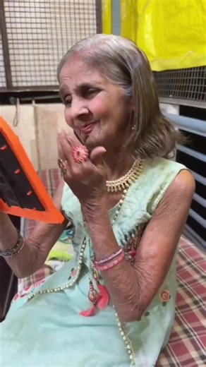 Zarya🥀 (@zarya.vlogs)’s videos with original sound - 𝐴𝑁𝐼𝑆𝐴 𝑆𝐿𝑂𝑊𝐸𝐷 ꨄ︎