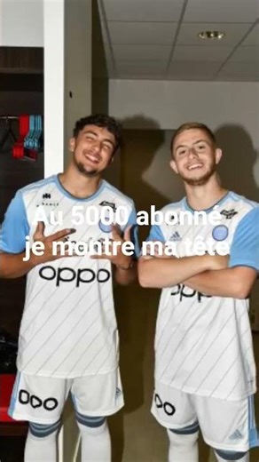 au 5000 abonné je montre ma tête