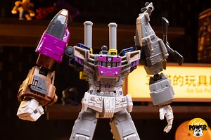 340K views · 9.4K reactions | Starscream's Brigade | Transformers Blokees Defender version wave 6 Stop Motion Animation Spicy Animation - NZ #actionfigures #Toys #Robot #unboxing | Show.Z Store | Facebook