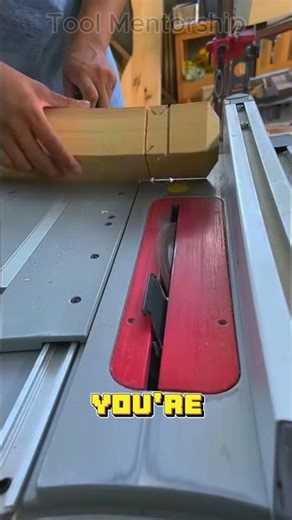 Genius Table Saw Hacks for Safer Cuts! #tablesaw #WoodworkingHacks #tooltips #diywoodworking #shorts
