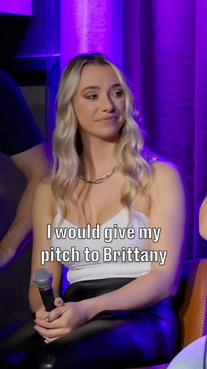 Now this is a CRAZY curveball😱 #twist #shock #dating #insane #updatingshow #fyp #foryoupage | Ella Perkins