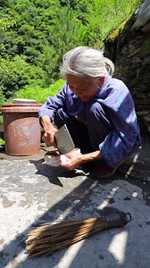 138K views · 2.2K reactions | The old couple cooking together is admirable | The world in your screen | Facebook