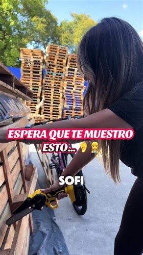 Si corta así… imaginate lo que podés hacer en tu casa o para revender.” 💪🌳 Motosierra inalámbrica, potente y súper cómoda. Sin cable, sin límite, sin excusas. 📍 Sucursales: • González Catán – Senguel 6843 • Merlo – Av. Pres. Perón 24940 • San Justo – Av. Mons. Bufano 1104 esq. Perito Moreno • Burzaco – F. J. Páez 60 • Virrey del Pino – Hugo Wast 1031 #revendedores #emprendedores #ofertas #ganga