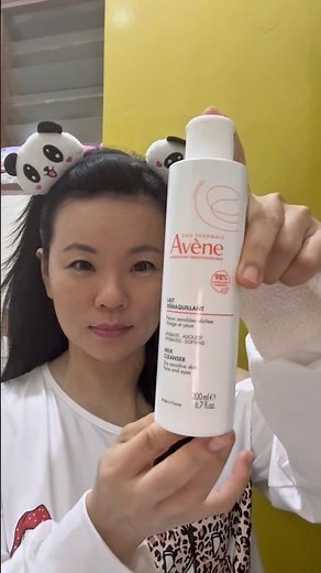 Hydrating Avène Milk Cleanser for dry and sensitive skin | For Face and Eyes