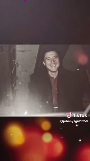 Steve Perry singing Foolish Heart Live in 1994 on his solo tour!