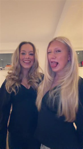 Blonde Paparazzi Moments in Hamburg