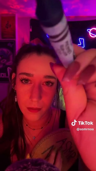 lemme colour u rqqqq #asmr #crayons #colors | Crayons Colors