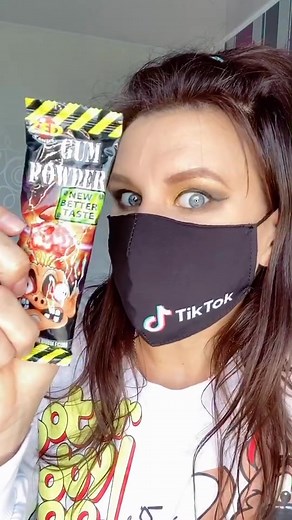 Exploding Bubble Gum Powder for Food Lovers