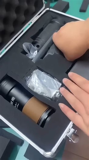 LaserPowers on Instagram: "YT200-DIY Laser Cannon 200W power(Battery 5000mA*7; Wavelength 1064)Cannon barrel lens, fly laser killer. Range 50 meters #diy #reel"