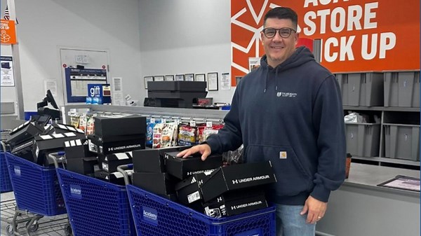 Tyler Mann Injury Law donates hundreds of shoes to local students through holiday campaign