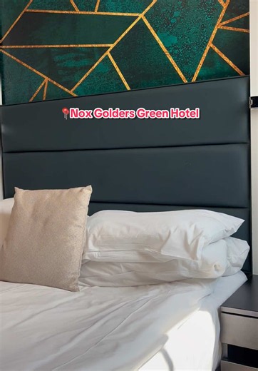 📍Nox Golders Green Hotel If your staying in London I would highly recommend this hotel. Super clean and modern ⭐️⭐️⭐️⭐️ star hotel @NOX HOTELS #travel #wanderlust #activities #hotel #london