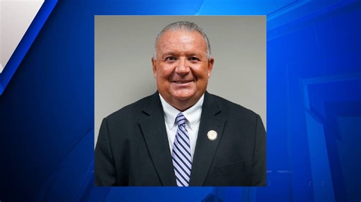 Hamilton Southeastern Schools superintendent announces resignation