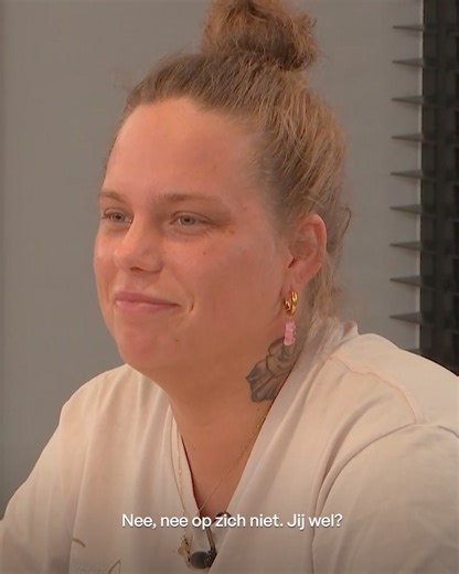 Ivana heeft gelijk flashbacks...🐠🐟 🔜 Vanavond om 19:00 uur bij SBS6! #lldl #date #visophetdroge #liefde #bedavontuur | Lang Leve de Liefde NL