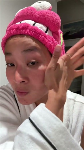 I love my extra long extended night time skincare routine