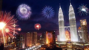 580K views · 2K shares | While we’re celebrating our 45th anniversary, the Twins are turning 20. Fun fact: The PETRONAS Twin Towers can withstand a hurricane. To thank you for these 45 years, we’ve planned 45 days of celebrations just for you. Join us at petronas.com/45years #BersamaMerentasZaman #OurTimeTogether #AnugerahKita | PETRONAS | Facebook