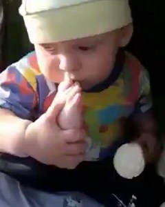 It turns out I've been eating my ice cream incorrectly for all my life 😍😅💖 | Sid.