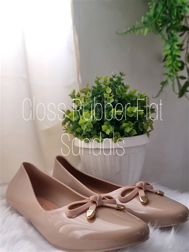 Chic Flat shoes must have! 😍✨️🌿 #musthaves #flatshoes #ootd #slipondollshoes
